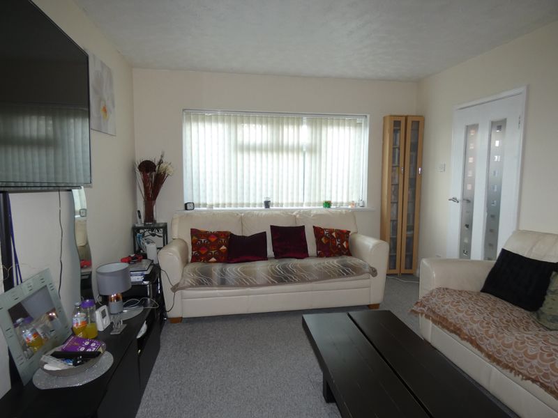 First Floor Lounge- click for photo gallery